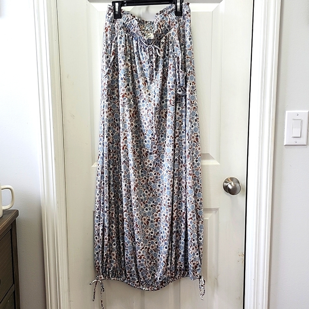 Womens floral maxi skirt